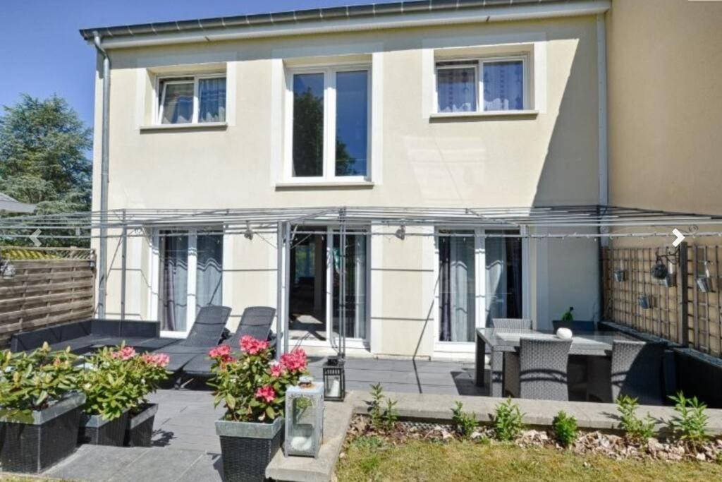 Maison 120 M² A Vigy Exterior foto